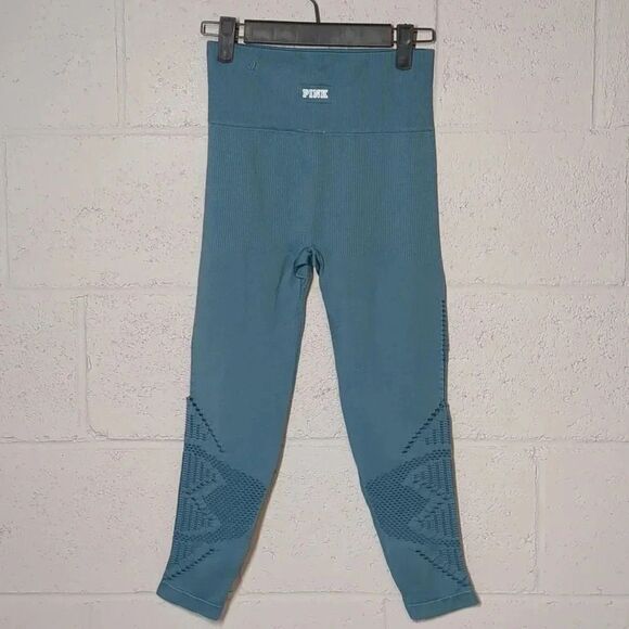 PINK Victoria's Secret Cool & Comfy Seamless Cropped Leggings Dusty Blue Small - Picture 4 of 6